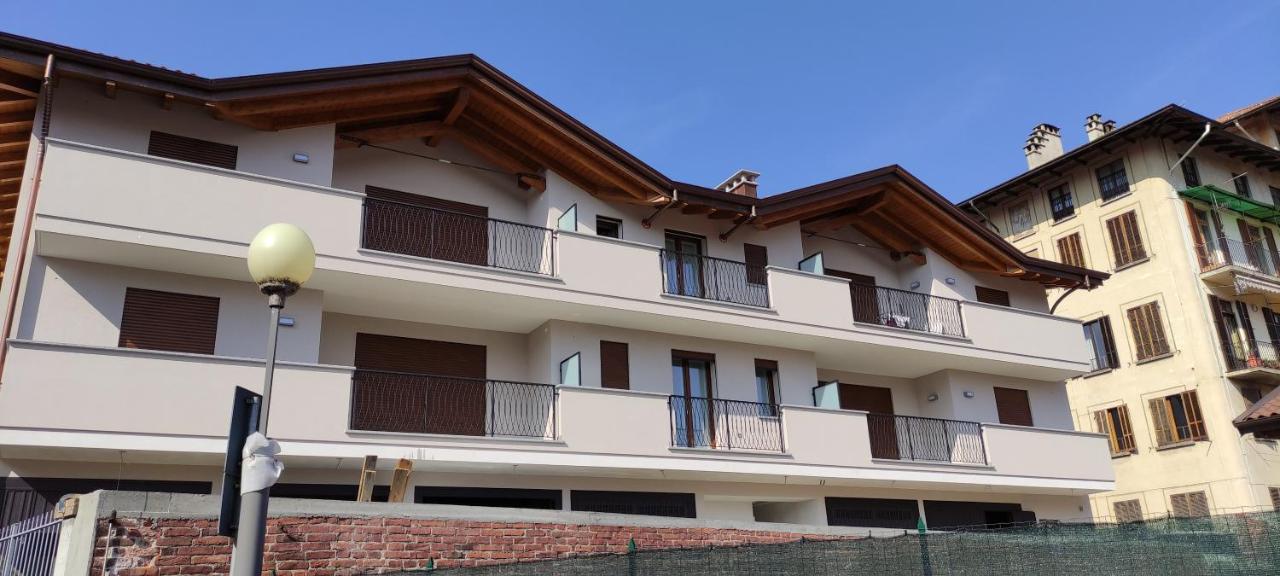 Appartamenti Del Borgo Borgosesia Esterno foto